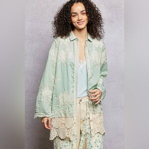PT6 🩷POl Mint Floral Lace Button-Up Shirt